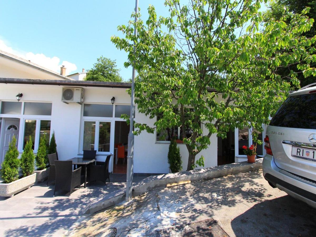 Apartments Nero Novi Vinodolski Bagian luar foto
