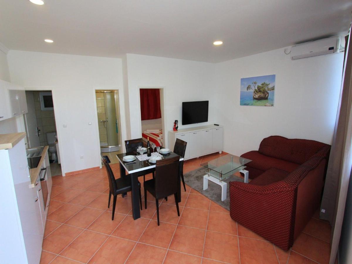 Apartments Nero Novi Vinodolski Bagian luar foto
