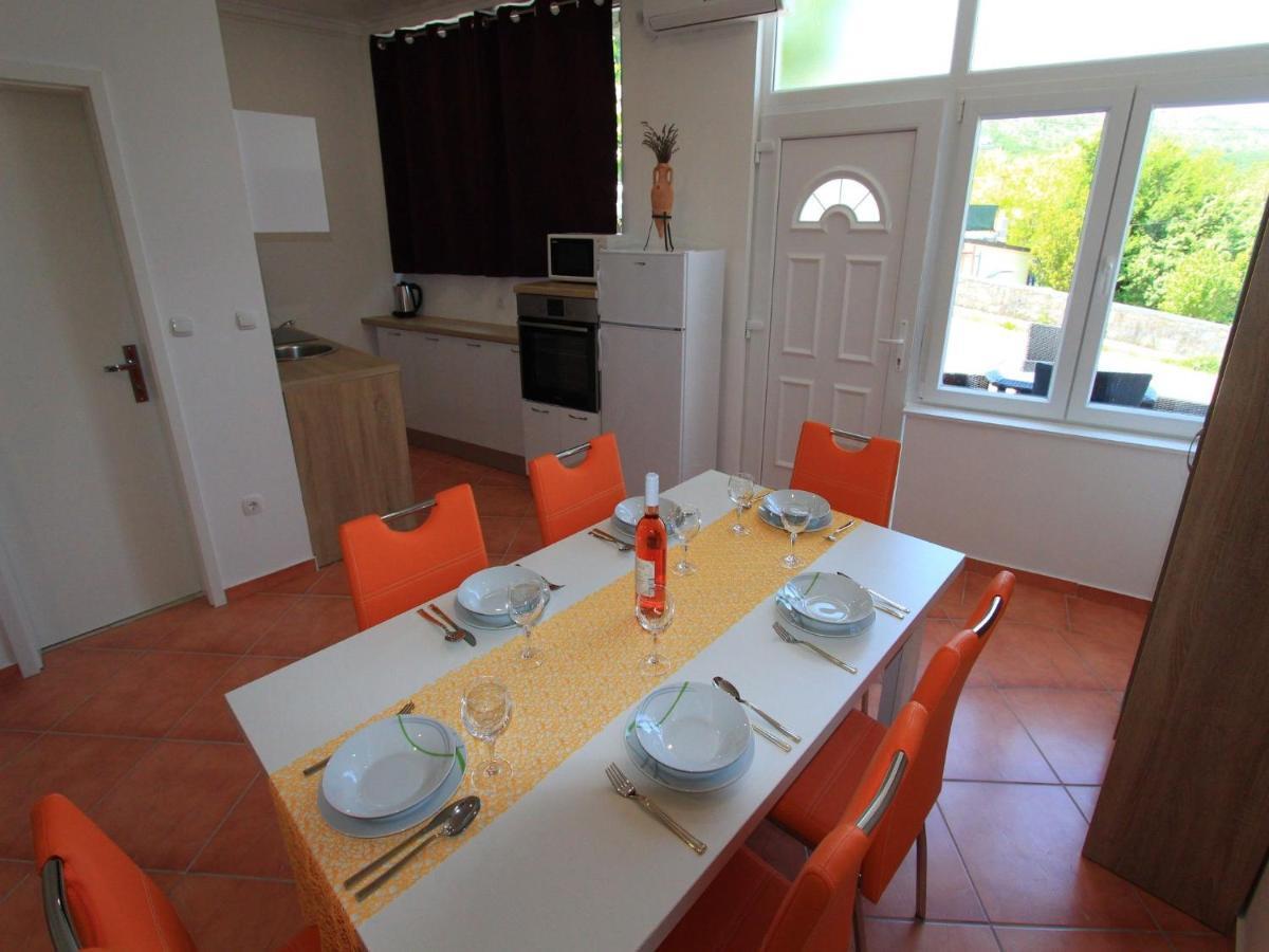 Apartments Nero Novi Vinodolski Bagian luar foto
